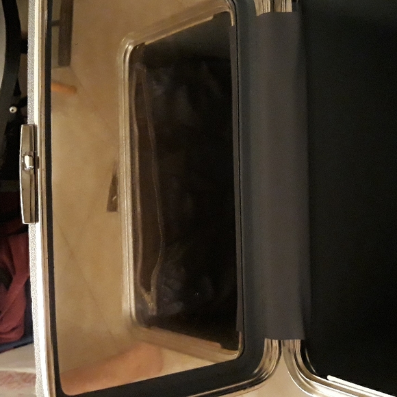 Vintage Starflite Train Case with key - Picture 4 of 7